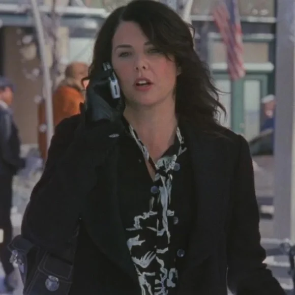 DVF alternate top ASO Gilmore Girls - Picture 2 of 3